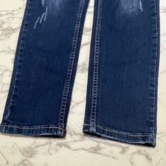 ダメージジーンズ Lの画像