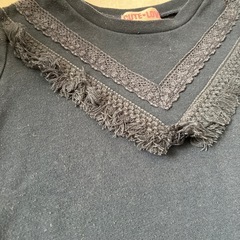 フリンジ付き　ネイビー裏起毛トレーナー 120の画像