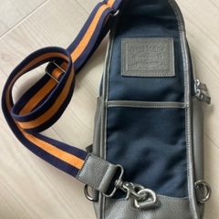 オロビアンコ　ボディバッグの画像