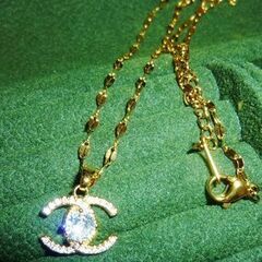 美品ジルコニアダイヤモンドcz18金仕上げ ネックレスペンダントの画像