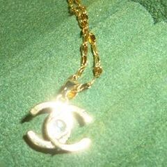 美品ジルコニアダイヤモンドcz18金仕上げ ネックレスペンダントの画像