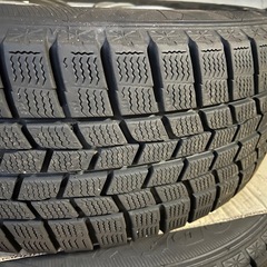 スタッドレスタイヤ(ホイル付)/4本の画像