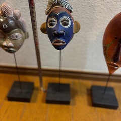 アフリカンマスク　3体の画像