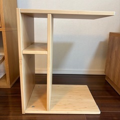 【12/10まで】 ソファに挟んでも使える棚(IKEA)の画像