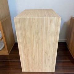 【12/10まで】 ソファに挟んでも使える棚(IKEA)の画像