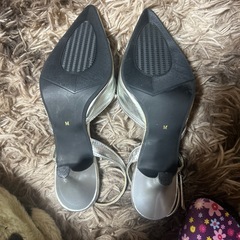 一度着用　シルバー　ミュールの画像