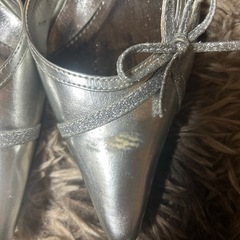 一度着用　シルバー　ミュールの画像
