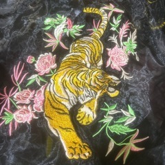 スケルトン虎刺繍の画像