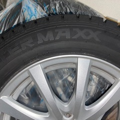 【価格交渉可】ライズ/ロッキー　ガソリン車　スタッドレスタイヤ　ホイール付きの画像