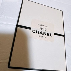 【ご予約】CHANEL シャネル　N°19  シャネル　14ml  Perfume  新品保管品　未開封　パフューム No19。15日までの画像