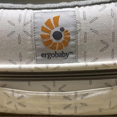 ergobaby 授乳クッション ムーンライトグレー エルゴ　中古品の画像