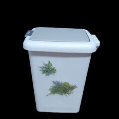 蓋付きゴミ箱大小セットの画像