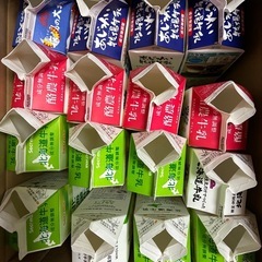 🥛🐒  牛乳パックの画像