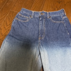 GU♥︎グラデーションデニム、レディースMsizeの画像