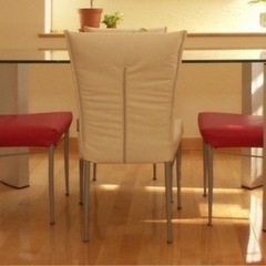 【無料】ガラストップ ダイニングテーブル 150×90 早い者勝ちの画像