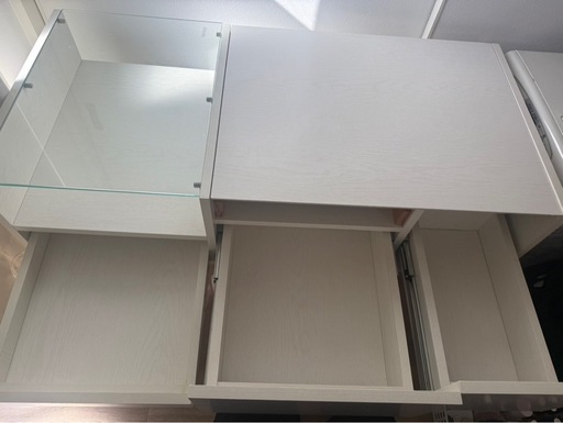 ロウヤのドレッサー