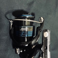 美品】SHIMANO NEXAVE 4000HGスピニングリールの画像