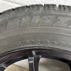 スタッドレスタイヤの画像