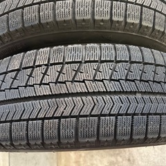 スタッドレスタイヤの画像