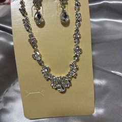 ブライダルアクセサリーセットの画像