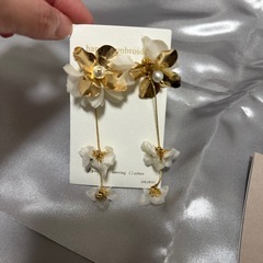 ブライダルアクセサリーセットの画像