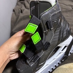 スケート靴　ホッケーシューズの画像