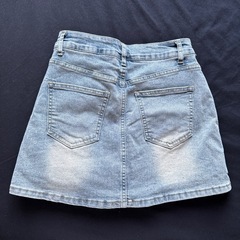 ミニスカートの画像