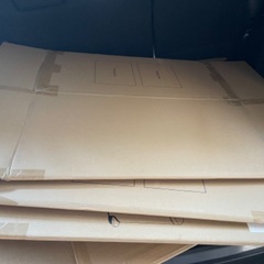 少し縦長、大きめ頑丈ダンボール　４枚の画像