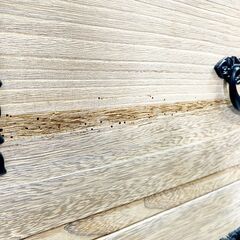 【未使用保管/金具美品】和箪笥 チェスト 総桐箪笥 時代ダンス風 錺金具 時代づくり 木製 整理箪笥 収納家具 虫食い跡あり E1EX0309の画像