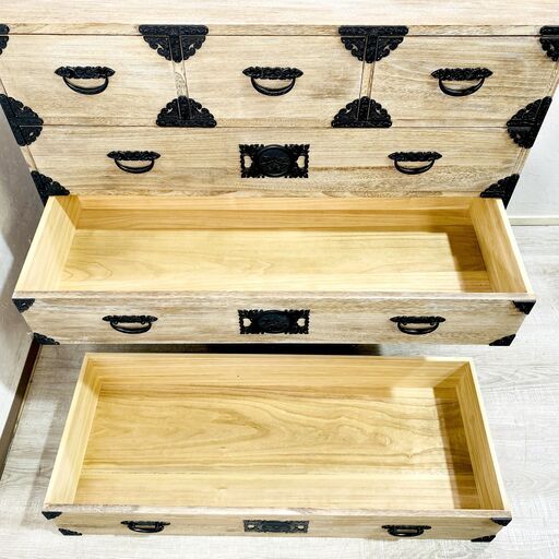 【未使用保管/金具美品】和箪笥 チェスト 総桐箪笥 時代ダンス風 錺金具 時代仕上げ 木製 整理箪笥 収納家具 E1EX0309