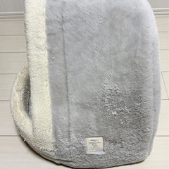 アイリスオーヤマ　ペットベッド（使用品）の画像