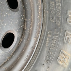 スノータイヤ　軽トラタイヤホイルセット (5本) 145R12の画像