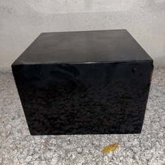 🌸✨ ユリ模様の 漆器 小物入れ / 蓋付き / 和雑貨 / アクセサリーケースの画像