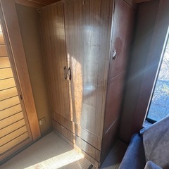 洋服ダンス
の画像