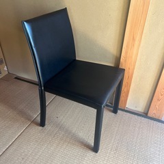 ダイニングチェアの画像