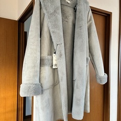 新品未使用コートの画像