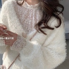 エレガントブラウスの画像