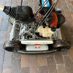 草刈機スパイダーモアの画像