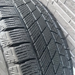 ブリザックスタッドレスタイヤ  RVX3 195/60/R17の画像