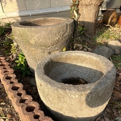 石臼です2個有りますが１つでも大丈夫ですの画像