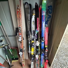 スコップ格安 雪かき道具 スキー板　の画像