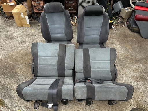 ランドクルーザー80 シート