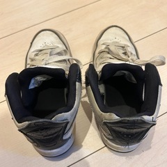 キッズ ジョーダン シューズの画像