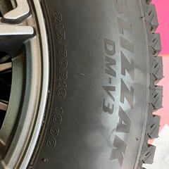 SUV用スタッドレス BLIZZAK DM-V3 215/70R16 ＋アルミホイールセットの画像