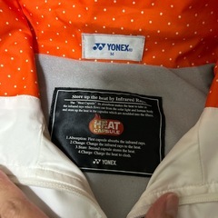 YONEX ウィンドブレーカー　上　ヨネックス　HEATCAPSULEの画像