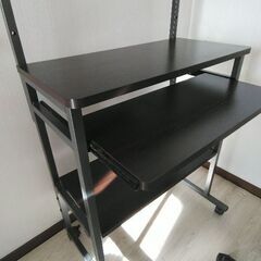 ニトリ購入　パソコンデスクとチェアーの画像