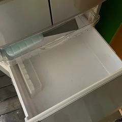 日立冷凍冷蔵庫2011年の画像