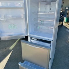 2018年製 SHARP 3ドア冷蔵庫の画像