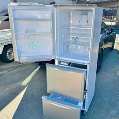 2018年製 SHARP 3ドア冷蔵庫の画像