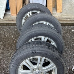 スタッドレスの画像